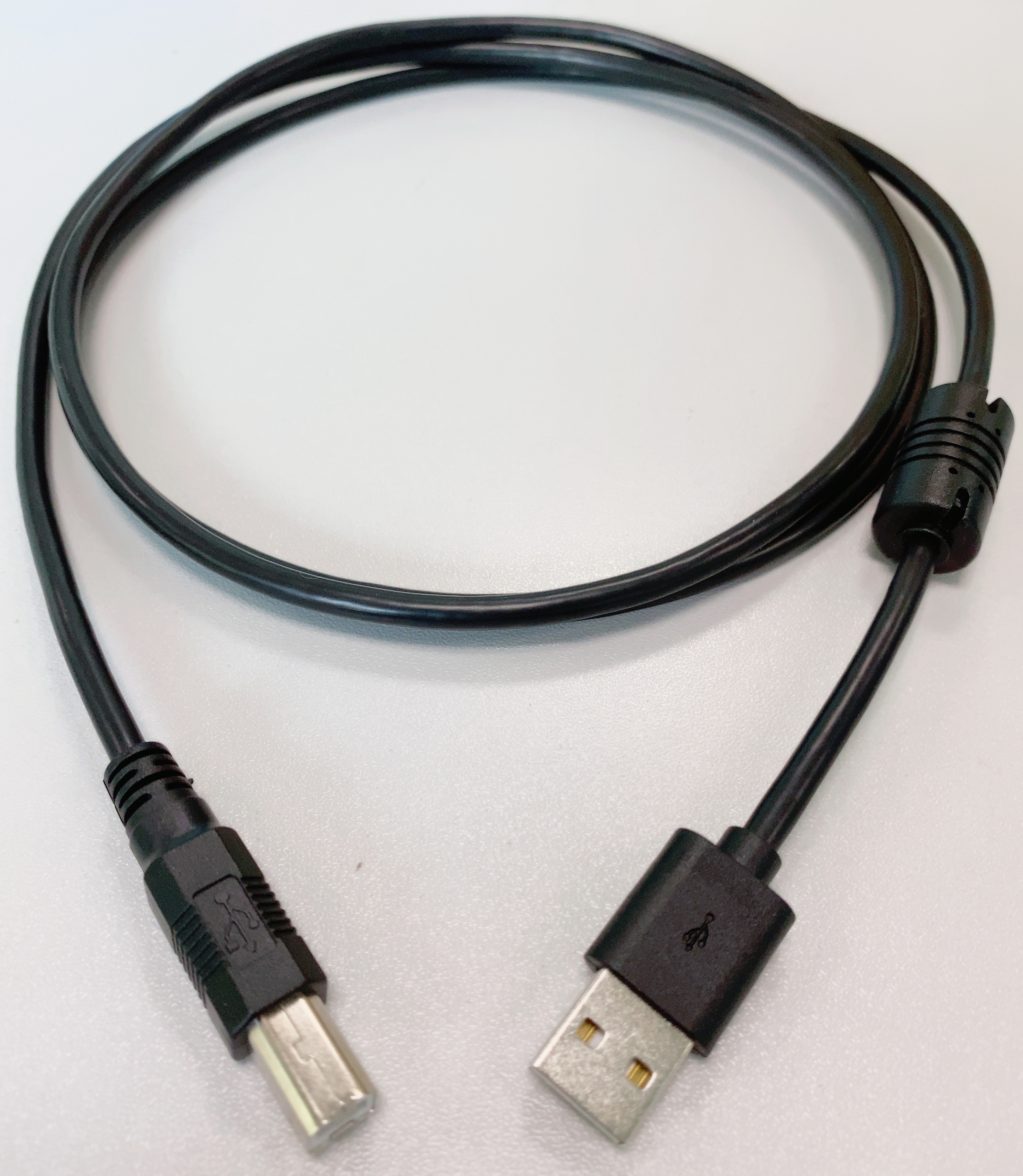 USB de alta calidad tipo A macho a B macho con núcleo de ferrita blindado